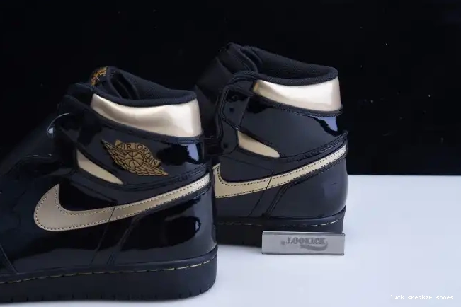 Reps LUCY 555088-032 AIR (2020) METALLIC GOLD RETRO 1 JORDAN BLACK HIGH 0607